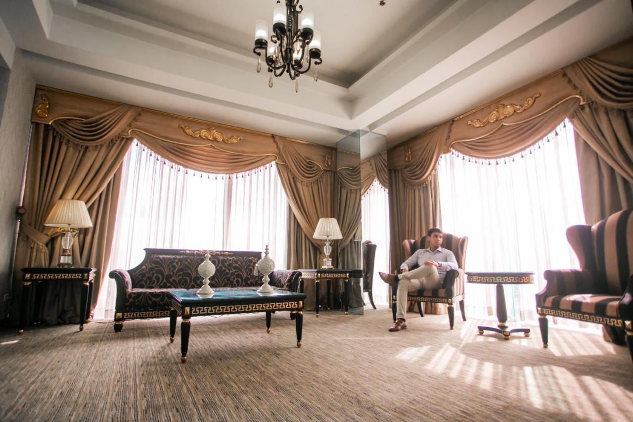 Luxent Hotel Quezon City Exterior photo